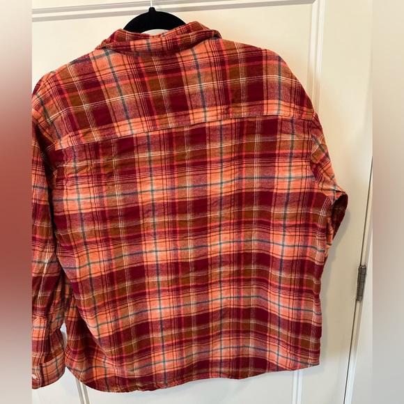 3/$15 Old Navy Boyfriend button down flannel shirt with two front pockets - Picture 4 of 4